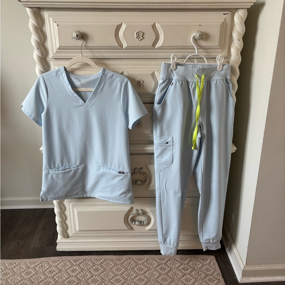 Figs Women’s Open Skies Set